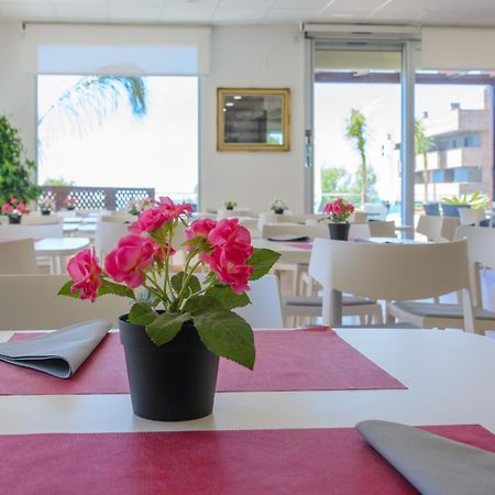 Beach Family Apartments Salou Exteriör bild