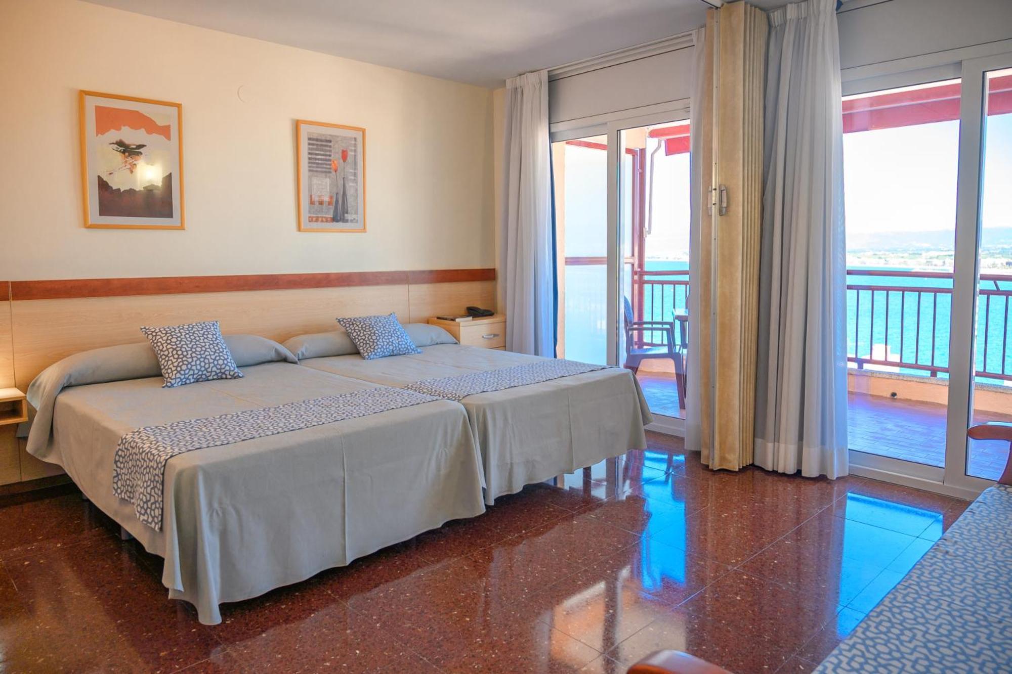 Beach Family Apartments Salou Exteriör bild